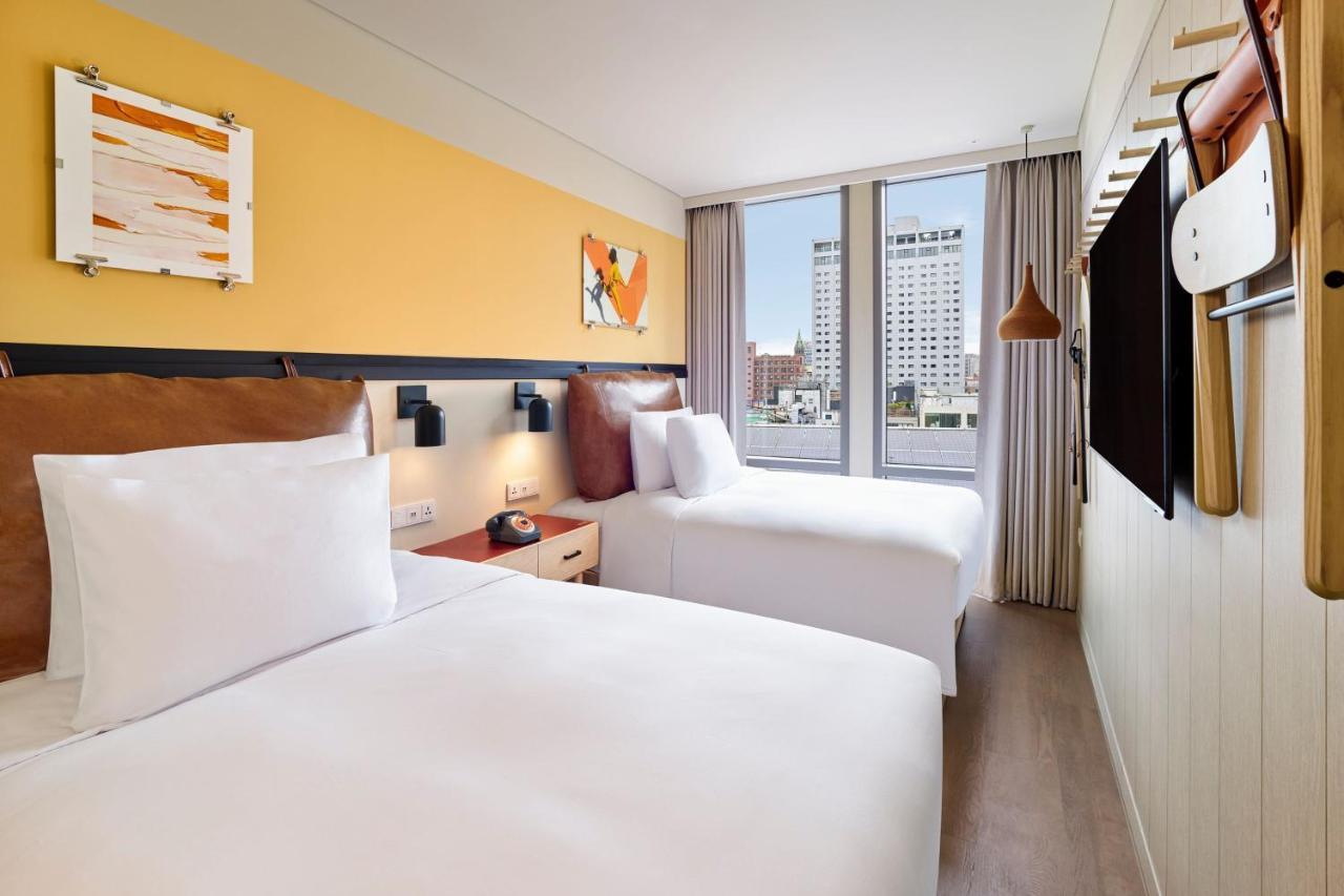 Moxy Seoul Myeongdong Hotel Bagian luar foto